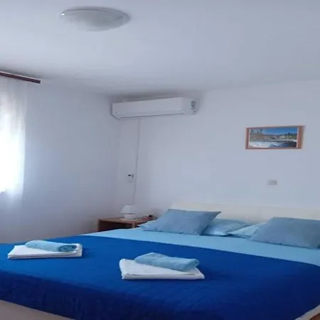 Апартаменты In Near Paklenica Park Стариград-Пакленица