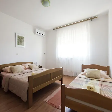 In Near Paklenica Park Апартаменты