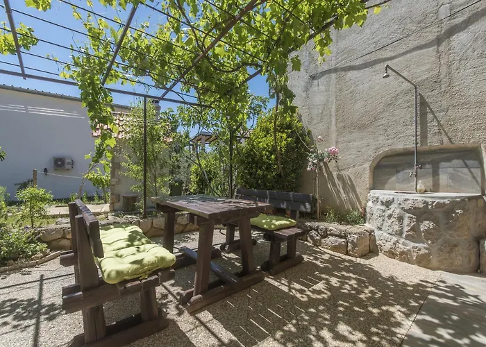 Apartman In Near Paklenica Park *