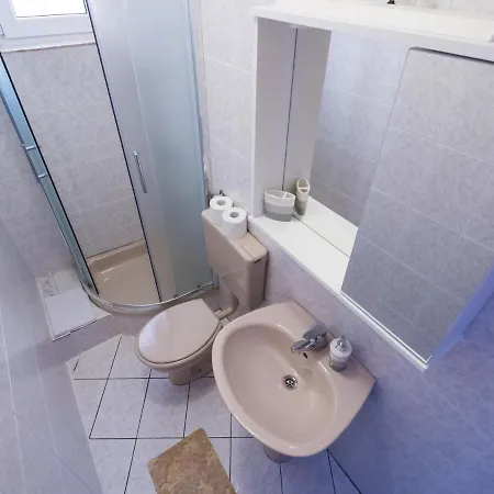 In With Terrace Apartment Starigrad Paklenica